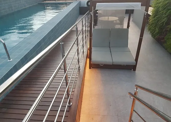 Urbani Smart Residence